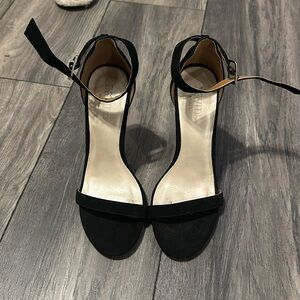 David’s Bridal Black Heels, size 7